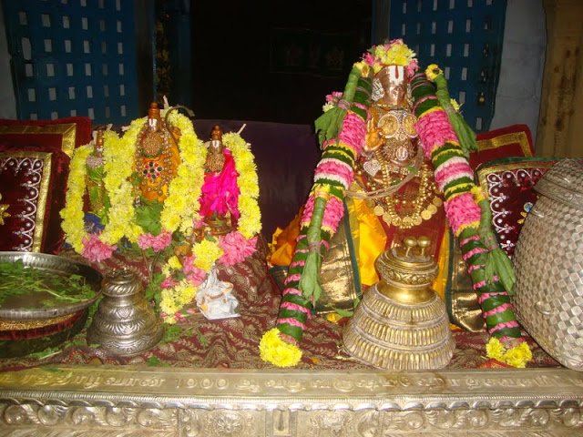 azhwan-with-his-thirvaradhana-perumal